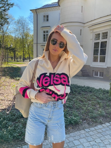 "PINKY" Hand Effect Sweater Natural